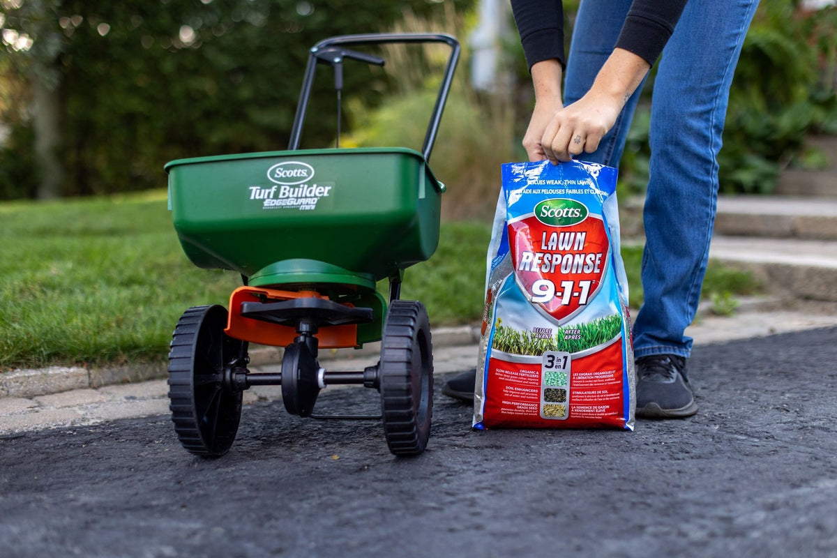 Scotts Lawn Response 3-in-1 Grass Seed & Fertilizer Mix, 9-1-1, 4.8-kg
