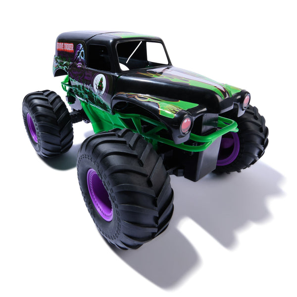 Monster Jam Smash N Bash 1:15 R/C Grave Digger, Ages 4+ D6