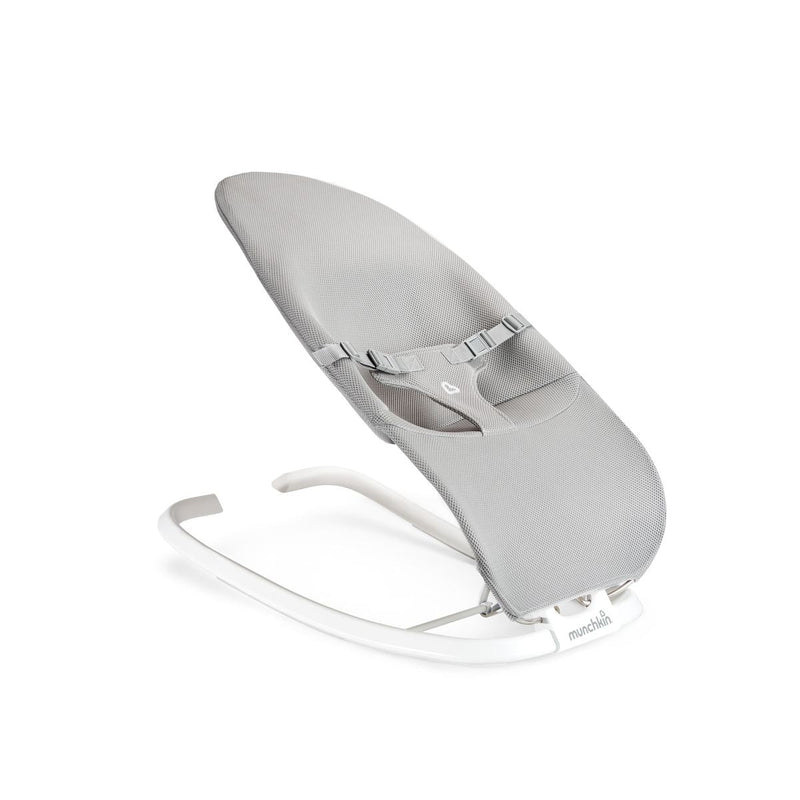 Munchkin Spring 2-in-1 Baby Bouncer & Rocker A8