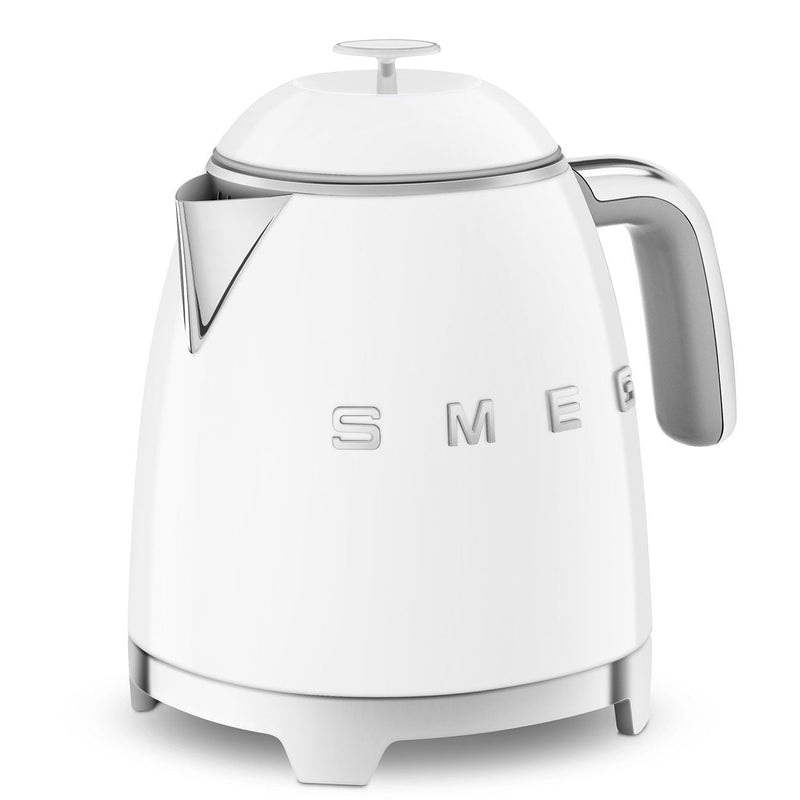 Smeg 50's 1400W Retro Style Electric Mini Countertop Kettle with Cordless Base, White, 0.8-L P9