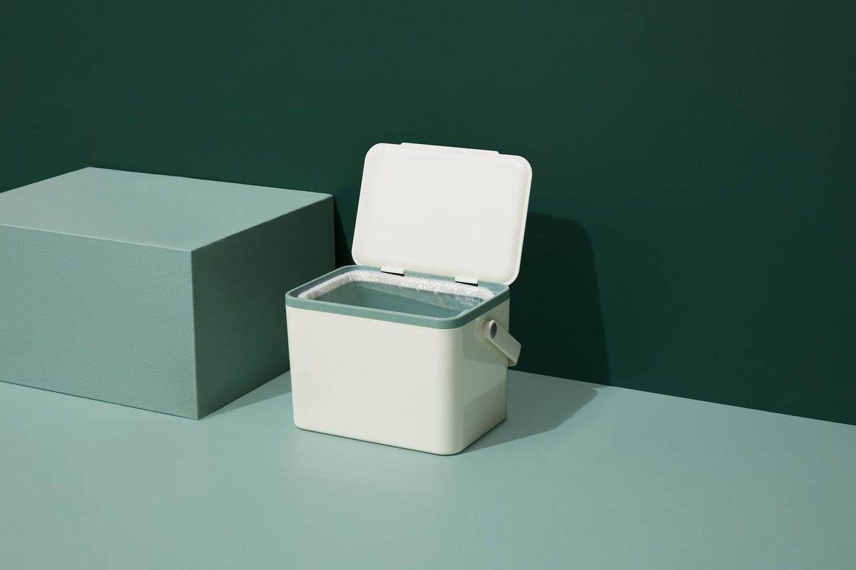 type A Plastic Rectangular Compost Bin, White, 4-L